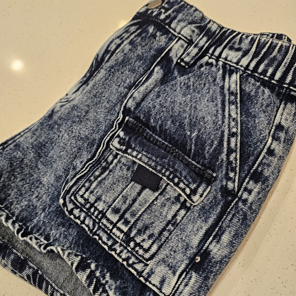 High-Rise Acid Wash Denim Shorts - Blue - Picture 2 of 2